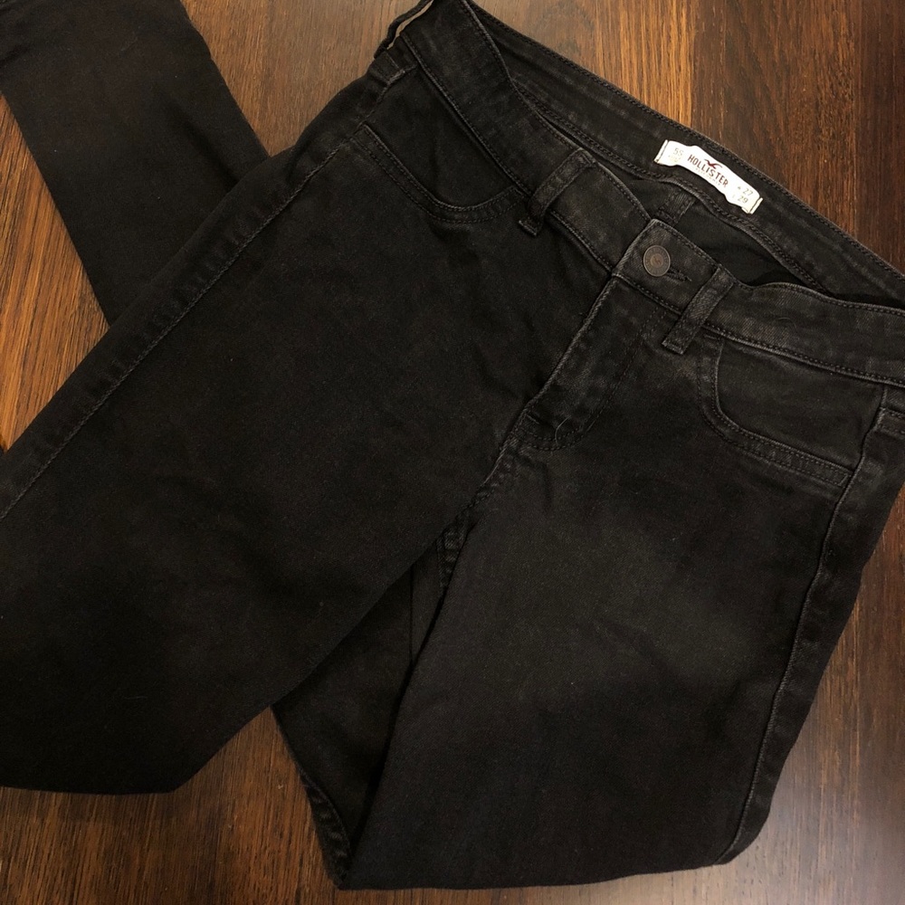 Black Hollister Knee Slit Denim Jeans Size 5S